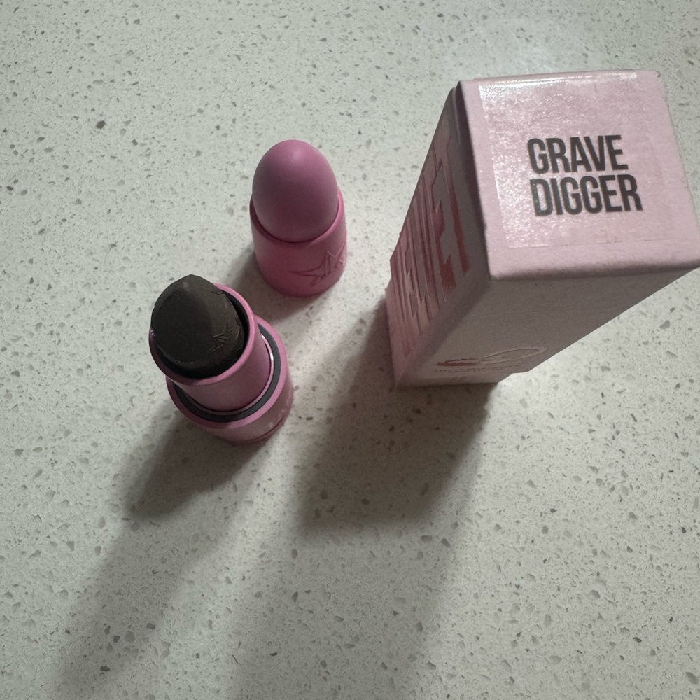 Jeffree Star Grave Digger Lipstick - Pink Packaging